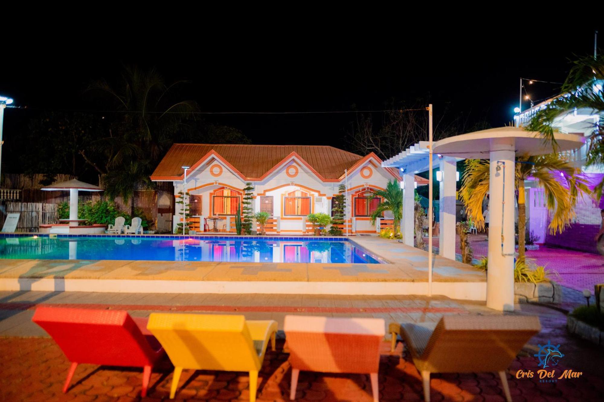 Cris Del Mar Resort Bolinao Экстерьер фото
